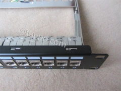 19 inch 1U 24 port CAT6A RJ45 STP shielded network server rack patch panel with cable manager and keystone