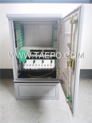 Outdoor SC type 96 fibers SMC fiber optic street cabinet with 4 plastic case slots