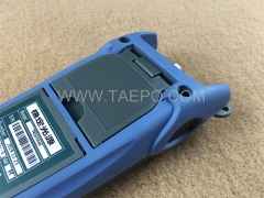 Dual wavelength handheld fiber optic light source used in fiber optic testing