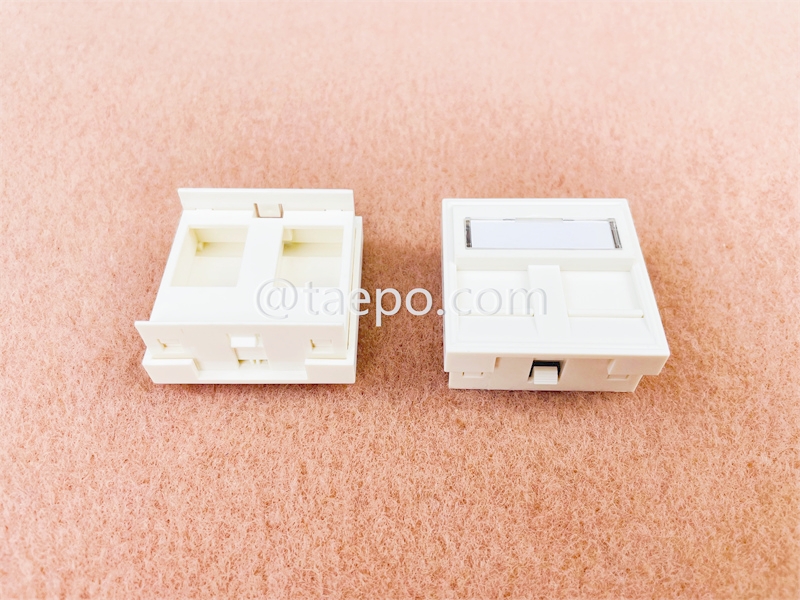  2-port insert, 45x45mm, French style, without keystone jack