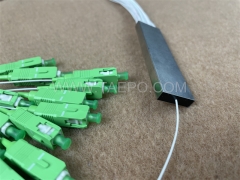 Fiber optic splitter, PLC, steel tube, G657A, 1x32, 0.9mm loose tube, 1m, with SC/APC connector